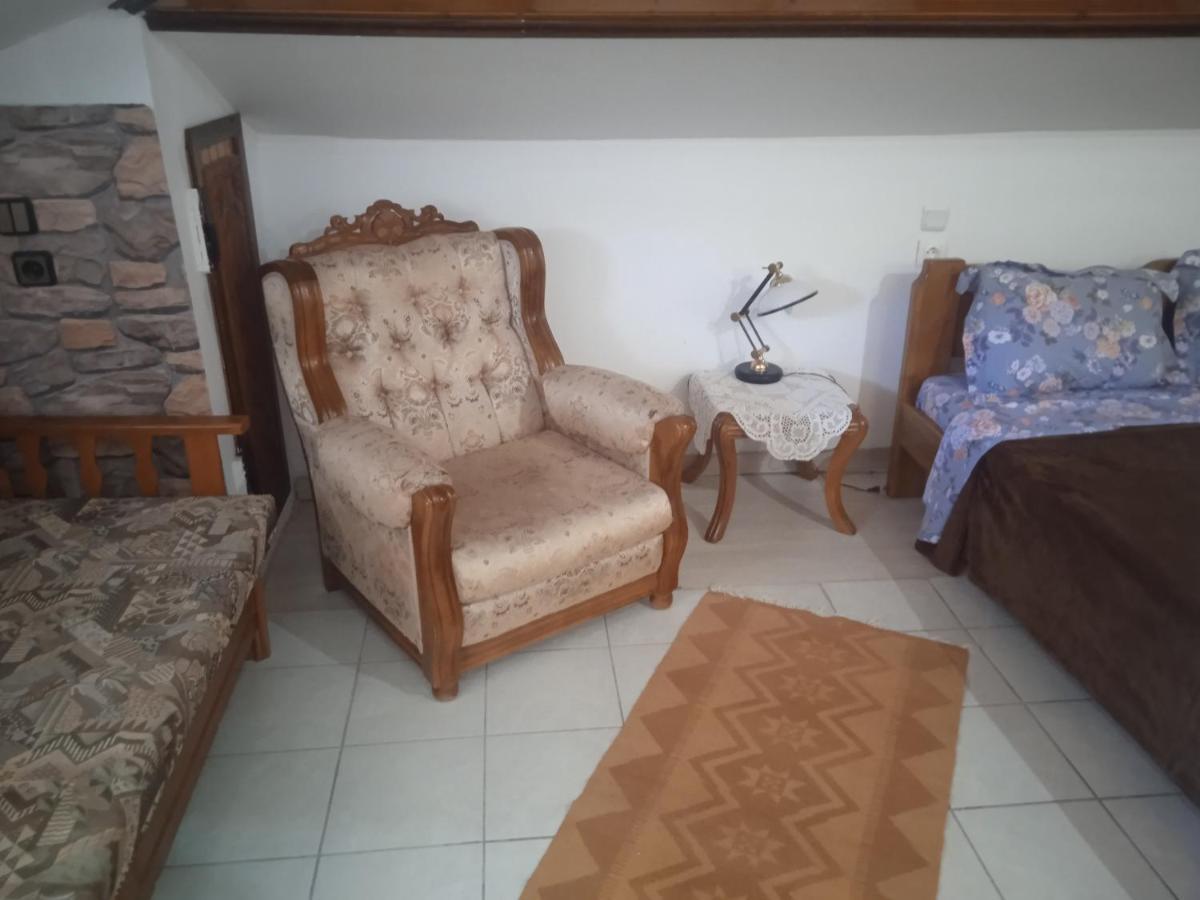 Kostis Hause Hotel Kastraki  Bagian luar foto